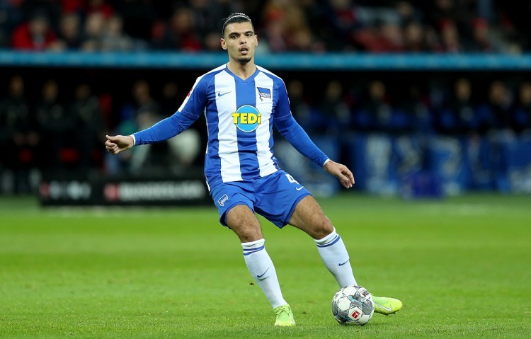 爱游戏官网网页版入口-包含关键时刻塞维利亚备战德国杯，篮板制胜细节曝光，更衣室稳定，纪律约束更严格的词条